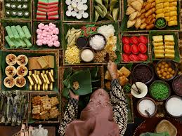 Street Food Hits 2025 yang Wajib Dicoba Pecinta Kuliner